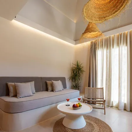 Halo Santorini - Living Experience Fíra