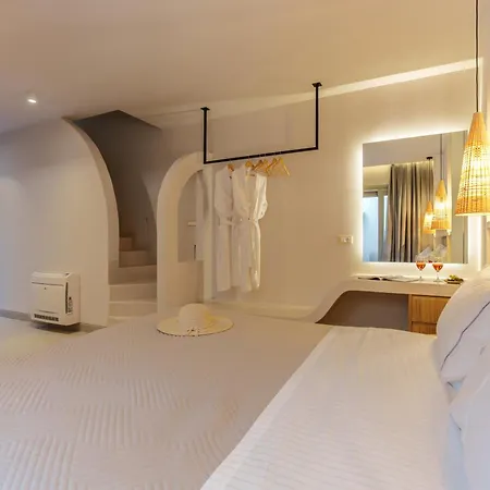 Villa Halo Santorini - Living Experience Fíra