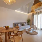Halo Santorini - Living Experience