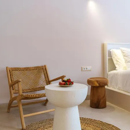 Halo Santorini - Living Experience