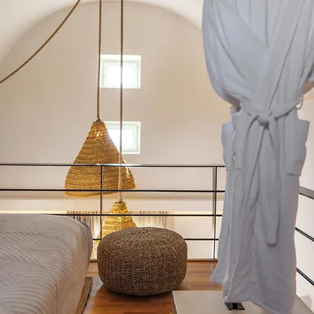 Halo Santorini - Living Experience