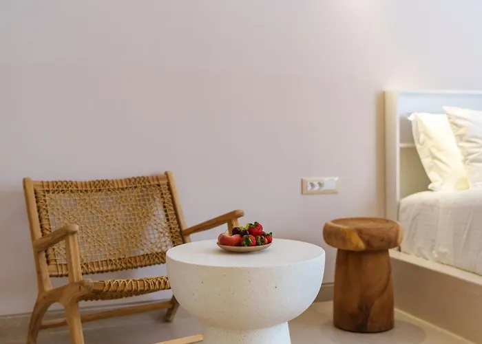 Halo Santorini - Living Experience