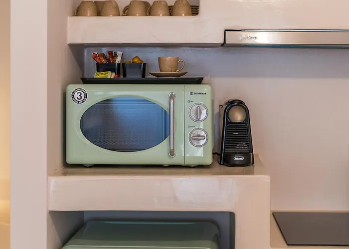 Villa Halo Santorini - Living Experience