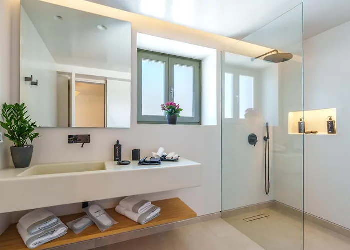 Halo Santorini - Living Experience