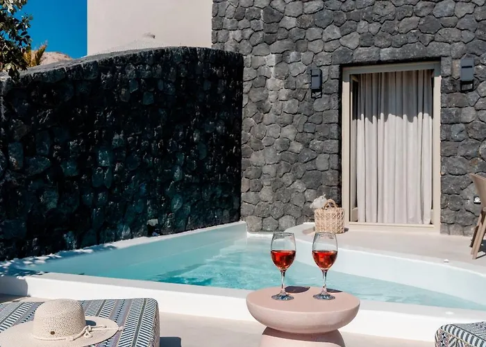 Villa Halo Santorini - Living Experience