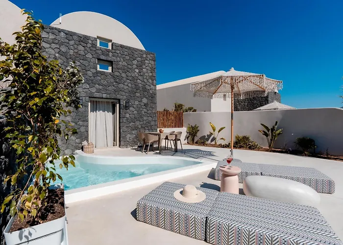 Villa Halo Santorini - Living Experience