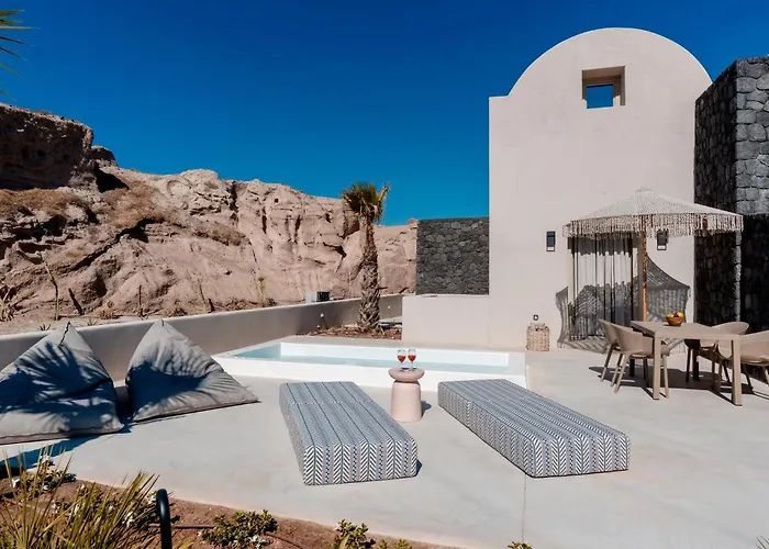 Villa Halo Santorini - Living Experience