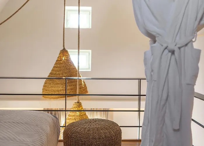 Halo Santorini - Living Experience