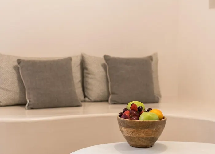 Halo Santorini - Living Experience