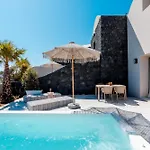 Halo Santorini - Living Experience Fíra