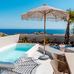 Villa Halo Santorini - Living Experience